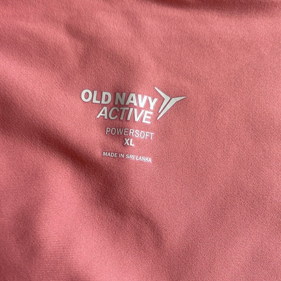 NWT Old Navy capri leggings, women’s size XL - Picture 3 of 5